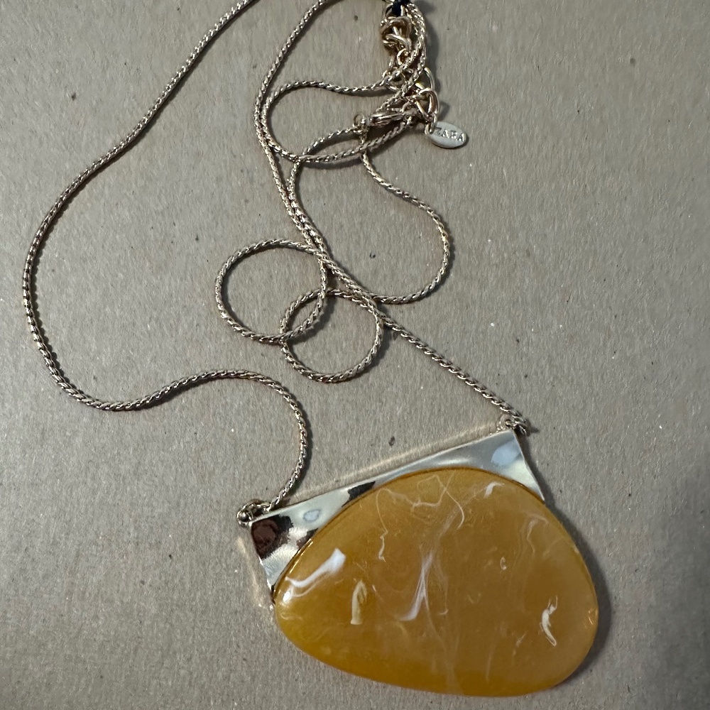 ZARA Long Necklace w/ Yellow Stone – Never Worn